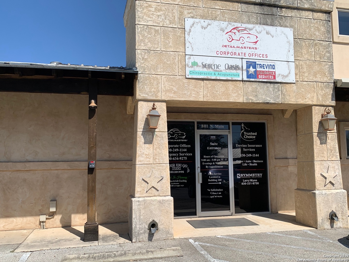 801 N. Main Street Boerne TX 78006