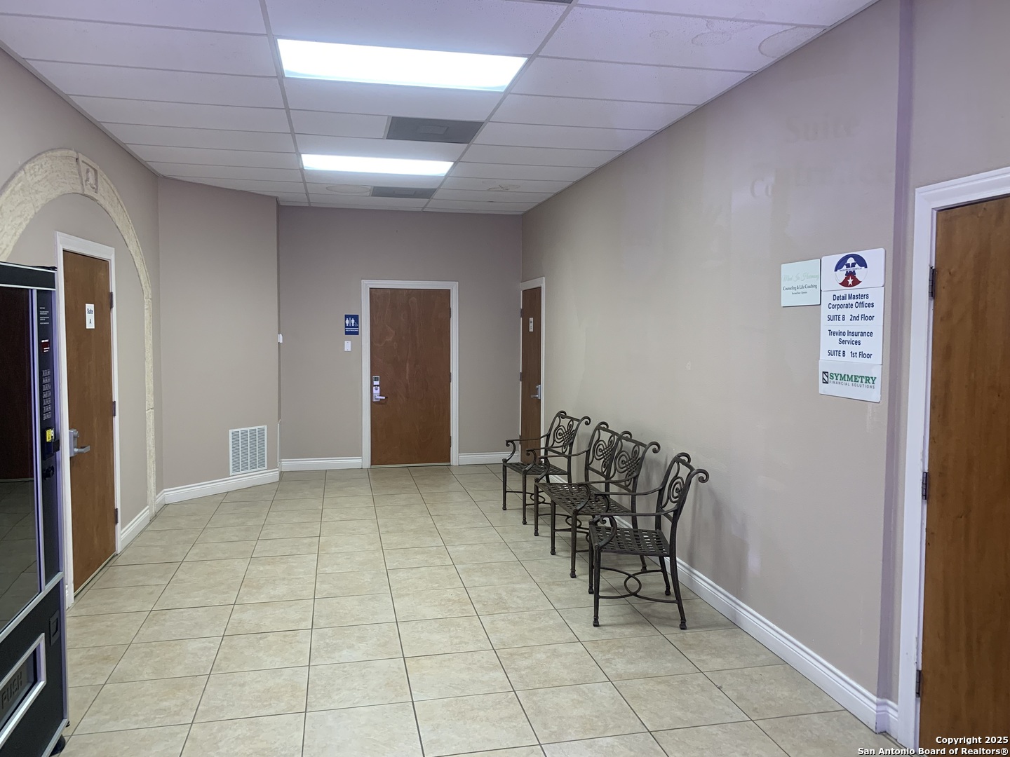 801 N. Main Street Boerne TX 78006