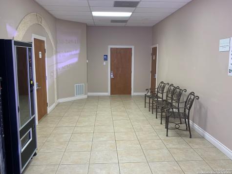 801 N. Main Street Boerne TX 78006