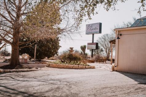 13893 Us Highway 87 S Adkins TX 78101