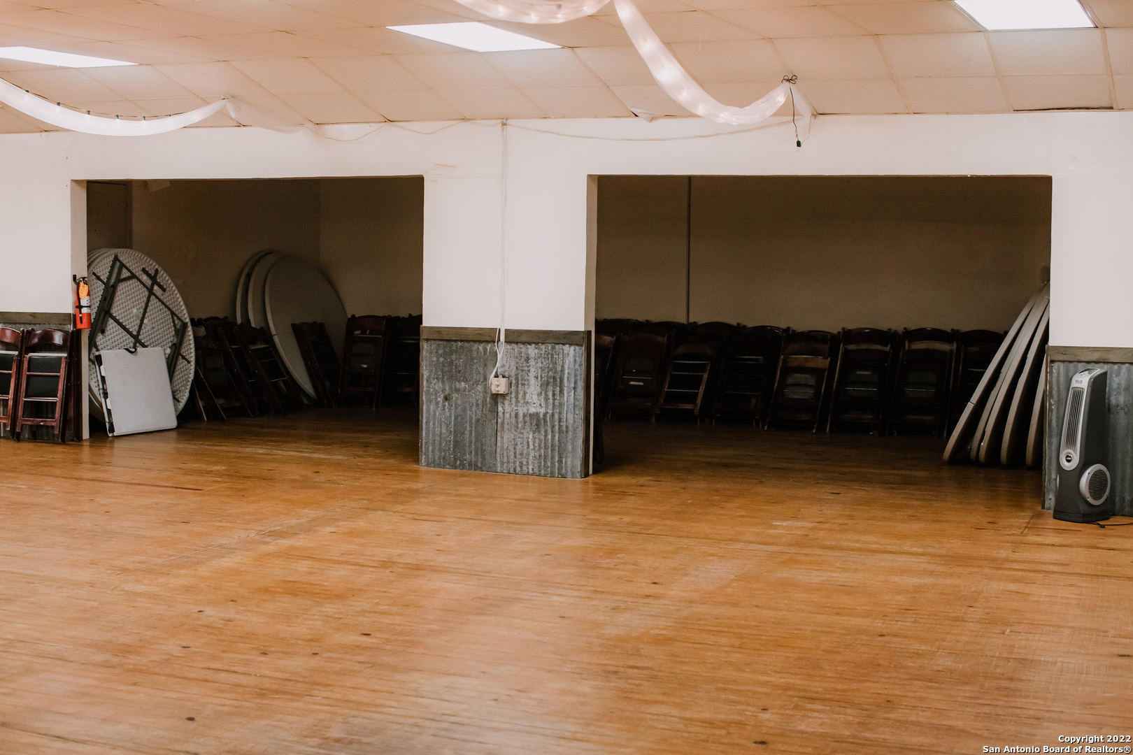 13893 Us Highway 87 S Adkins TX 78101