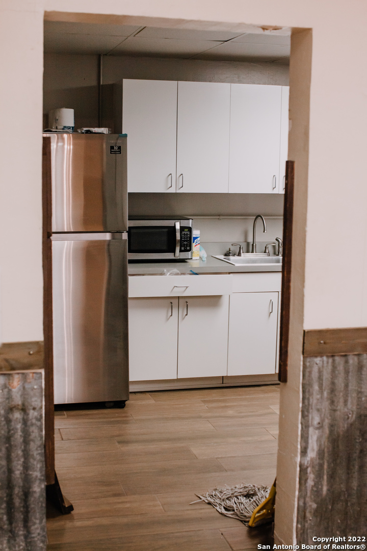 13893 Us Highway 87 S Adkins TX 78101