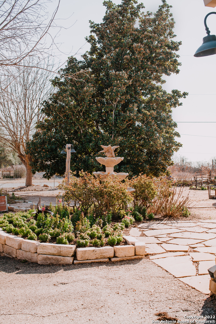 13893 Us Highway 87 S Adkins TX 78101