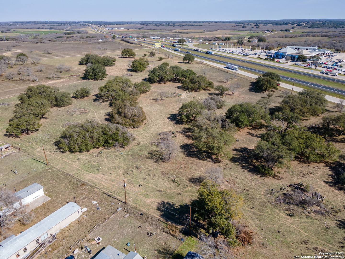 000 I-35 Devine TX 78016