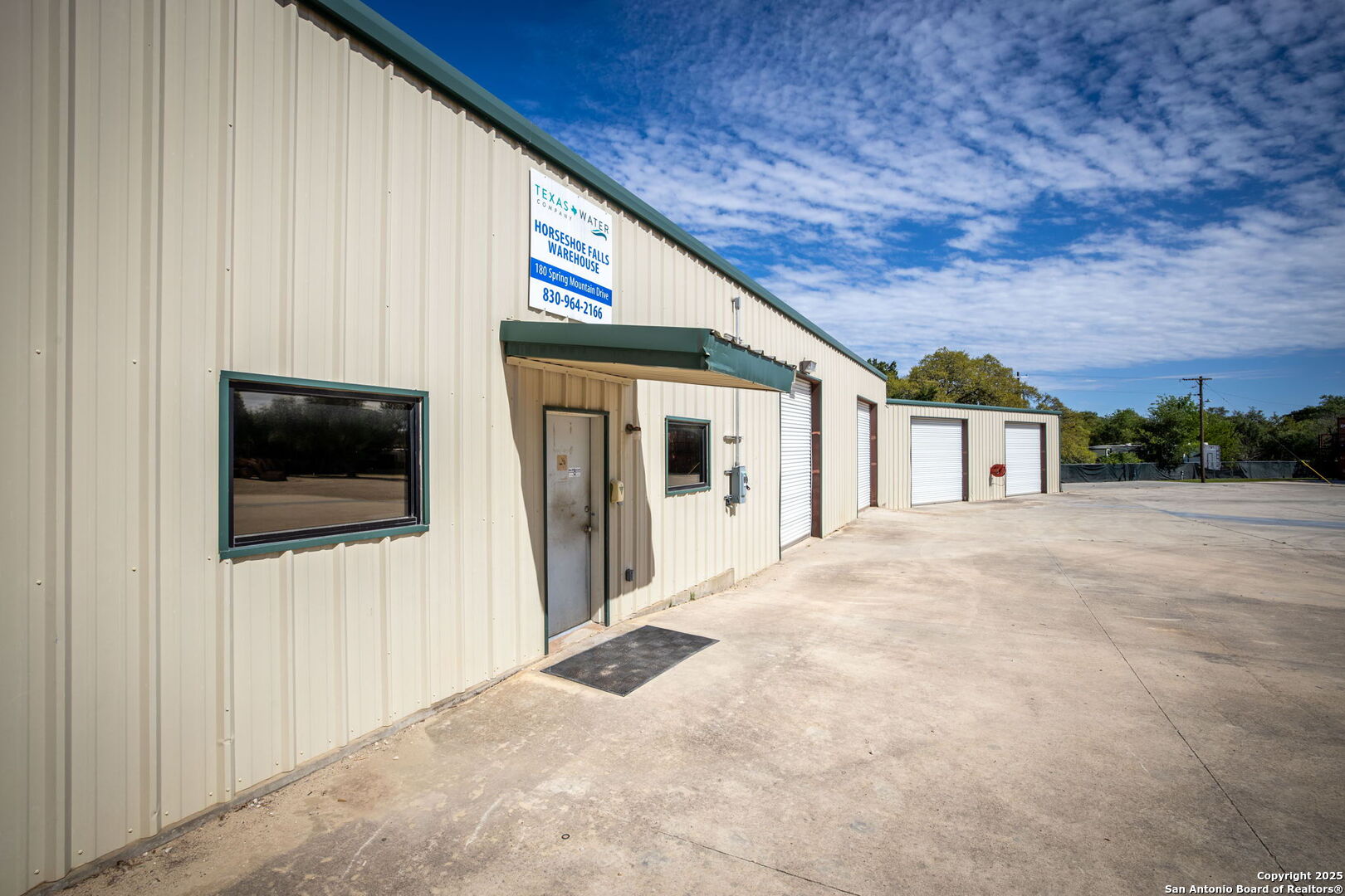 180 Spring Mountain Canyon Lake TX 78133