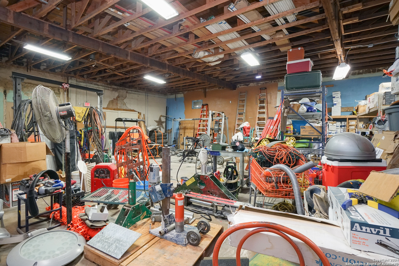 3905 S Presa Street San Antonio TX 78210