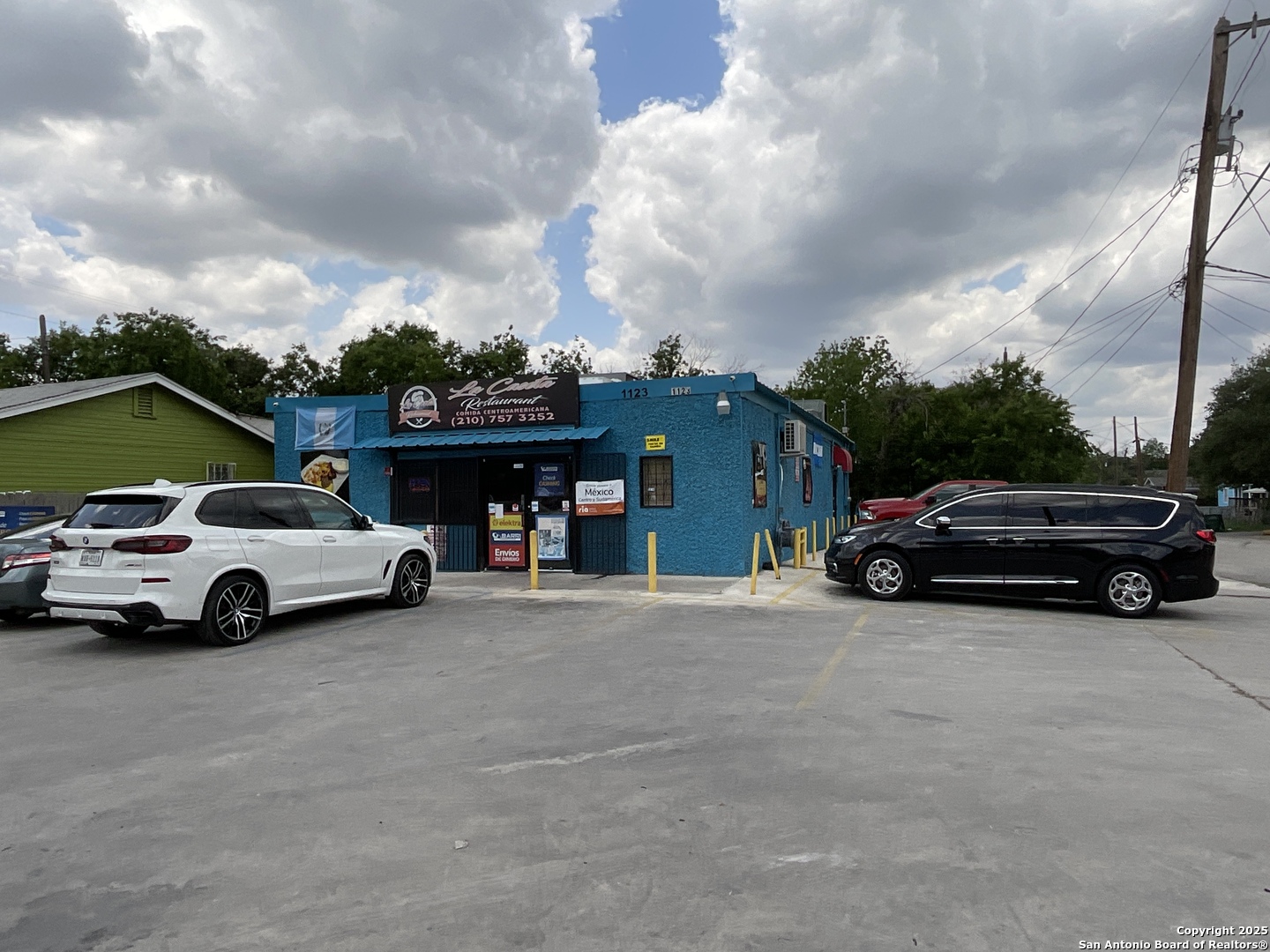 1123 N Zarzamora San Antonio TX 78207