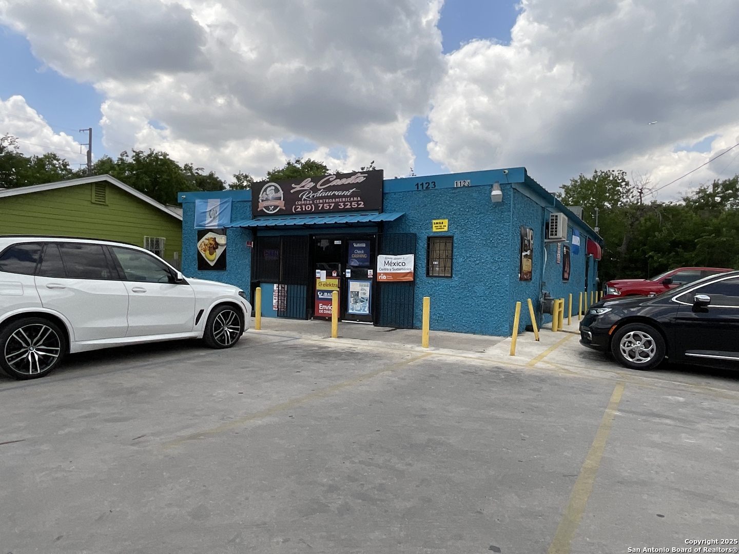 1123 N Zarzamora San Antonio TX 78207