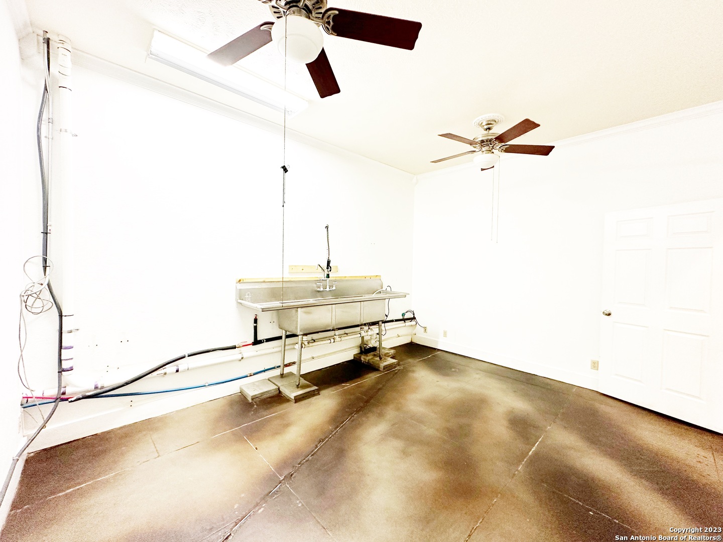 1708 Avenue M Hondo TX 78861