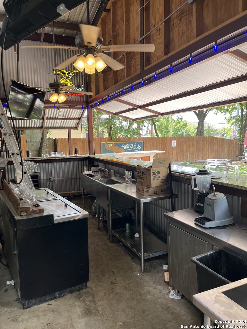 1216 Austin Street San Antonio TX 78208