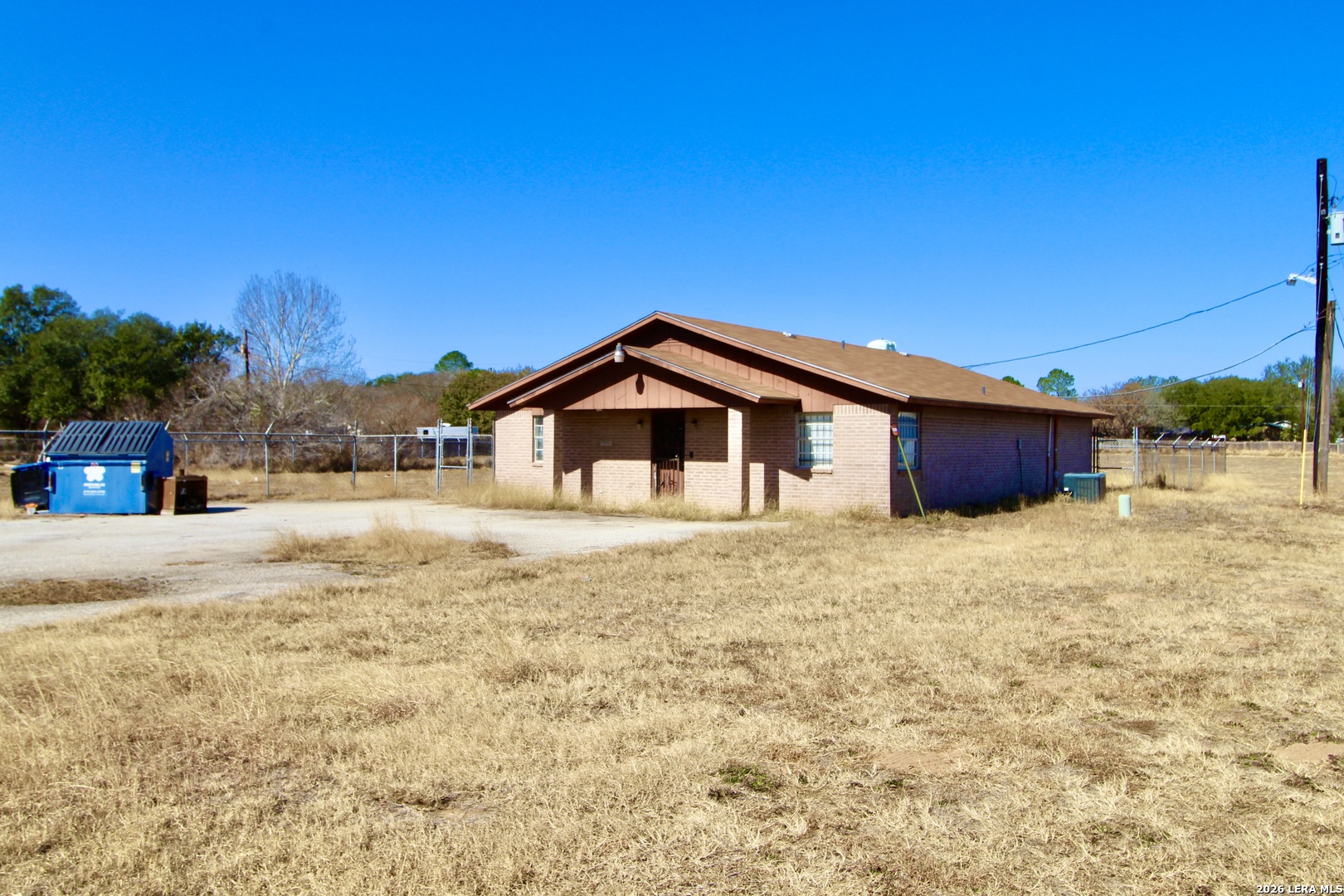 1244 Encino Pleasanton TX 78064