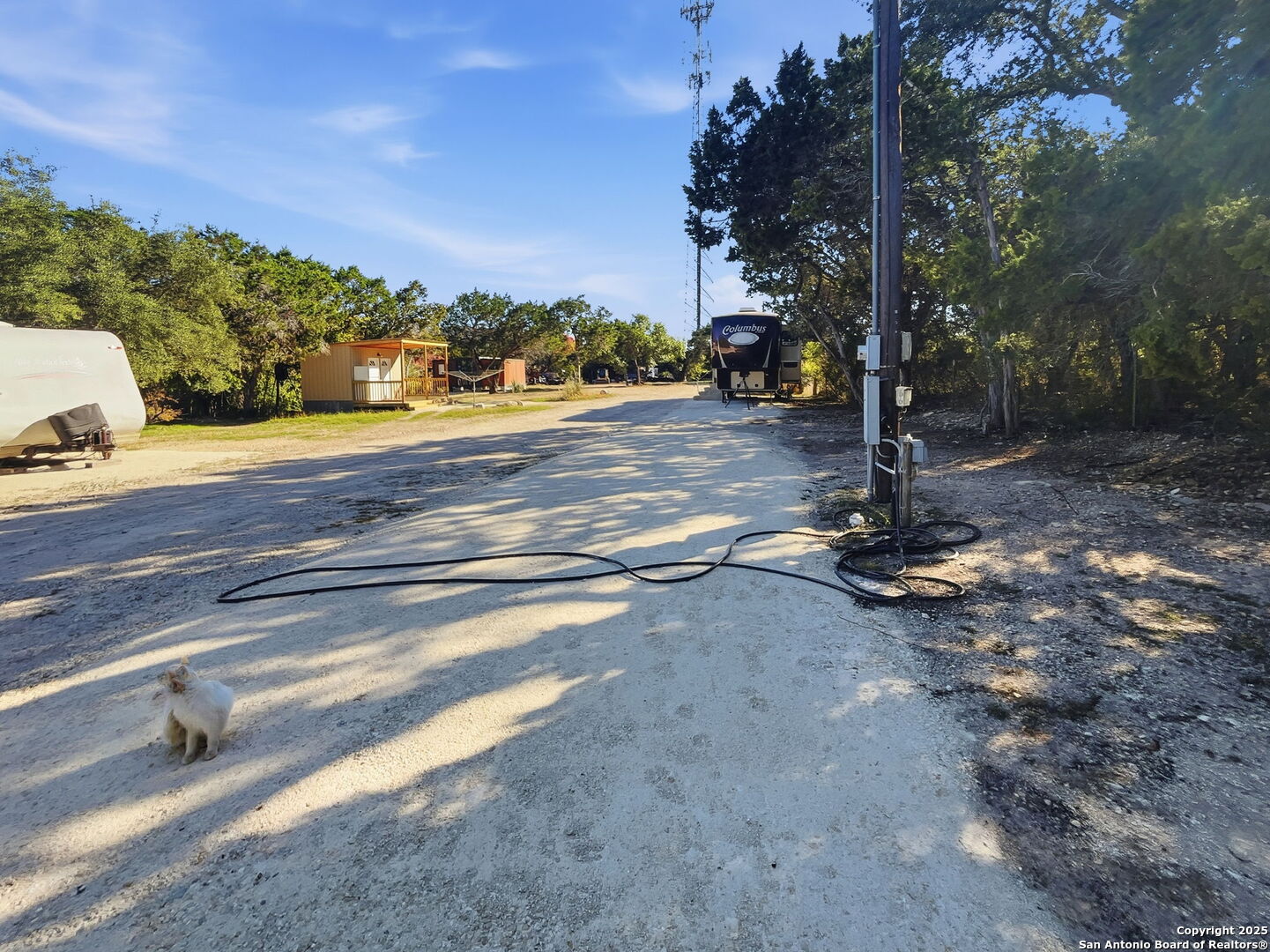 9084 Fm 1283 Lakehills TX 78063