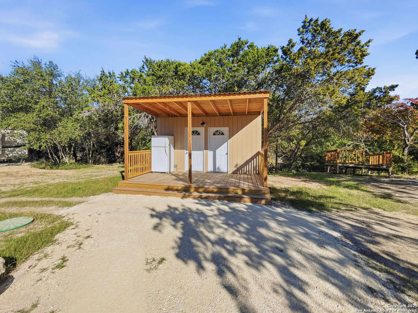 9084 Fm 1283 Lakehills TX 78063