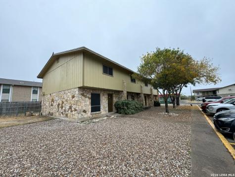 800 Bibb Eagle Pass TX 78852