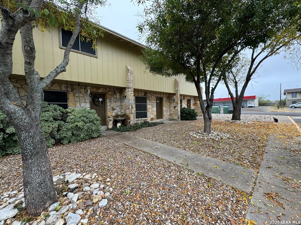 800 Bibb Eagle Pass TX 78852