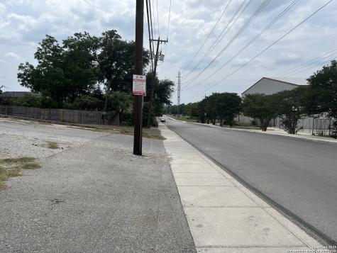 8123 Broadway San Antonio TX 78209