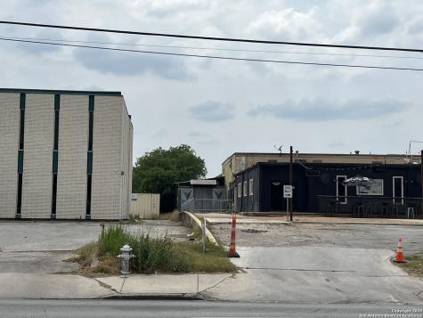 8123 Broadway San Antonio TX 78209