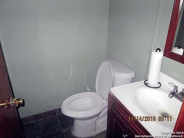 7272 Wurzbach San Antonio TX 78240