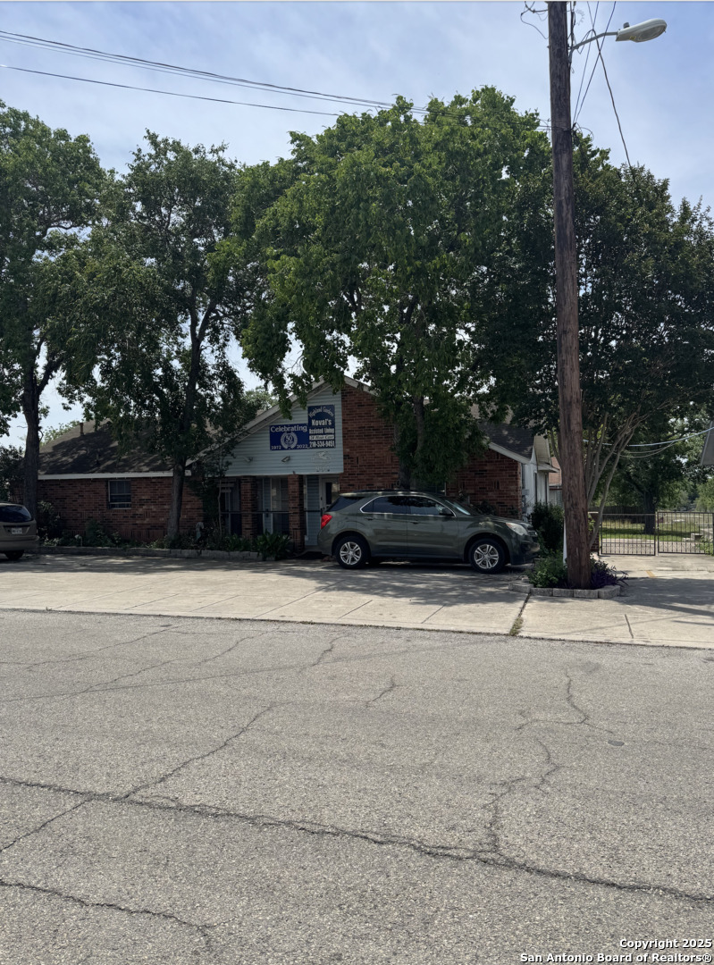 802 Monticello San Antonio TX 78223