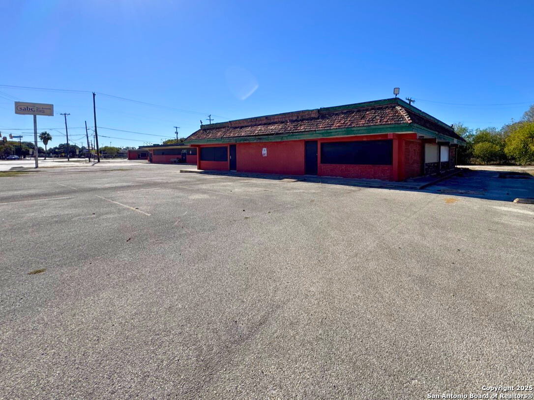 2415 Jamar Street San Antonio TX 78226