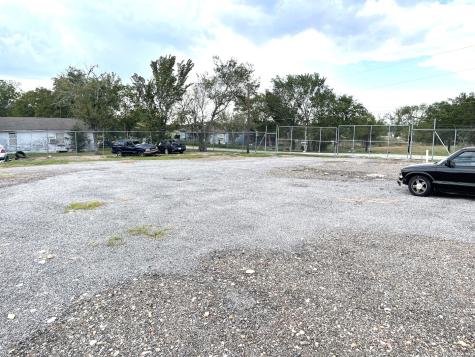 306 Us Hwy 183 North Cuero TX 77954