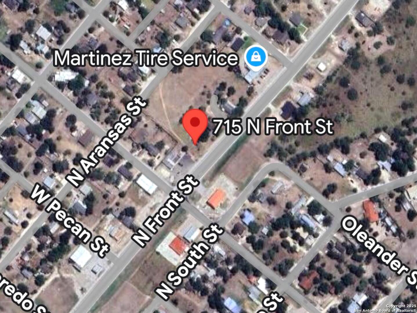 715 N Front Mathis TX 78368