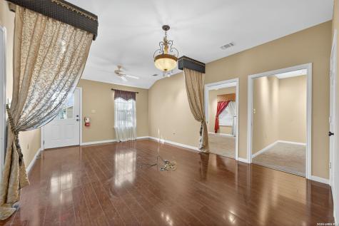 916 E Blanco Road Boerne TX 78006