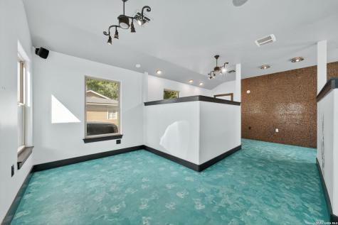 916 E Blanco Road Boerne TX 78006