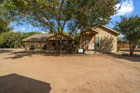 916 E Blanco Road Boerne TX 78006