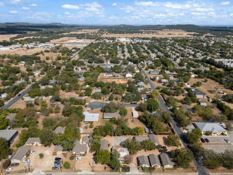 916 E Blanco Road Boerne TX 78006