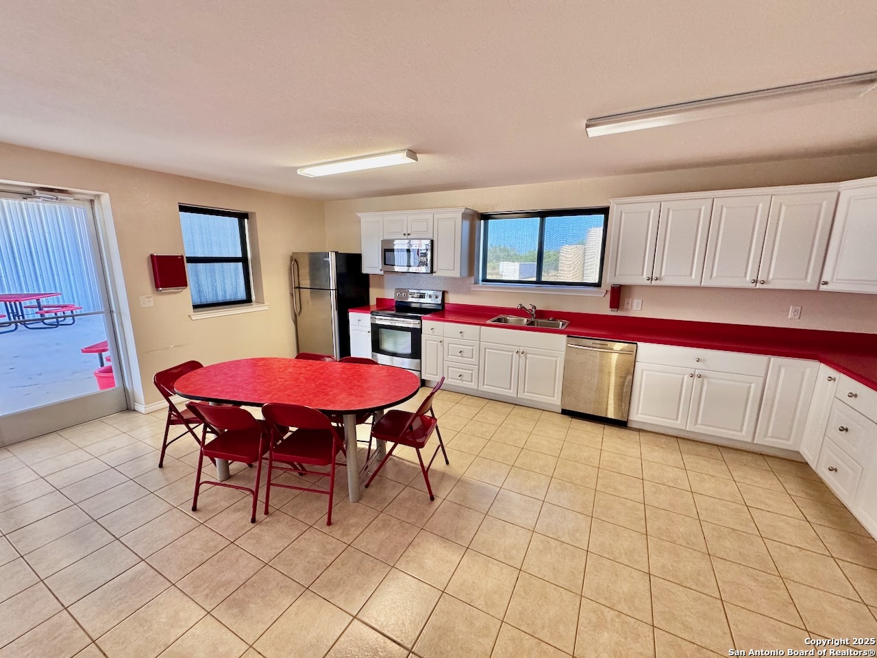 14800 S Ih 35 Dilley TX 78017