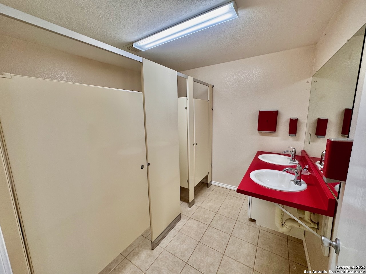 14800 S Ih 35 Dilley TX 78017