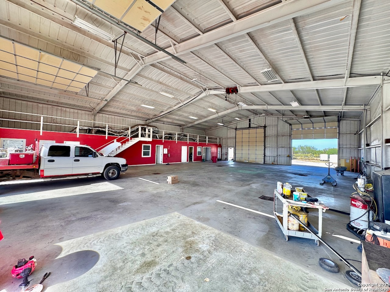 14800 S Ih 35 Dilley TX 78017