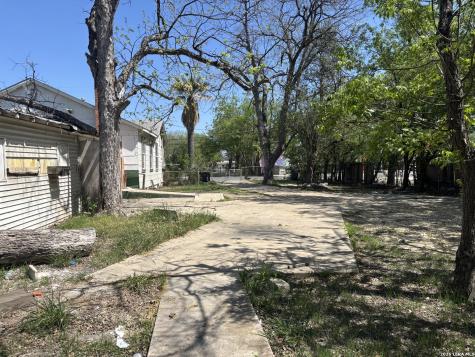 1235 & 1247 Commercial San Antonio TX 78221