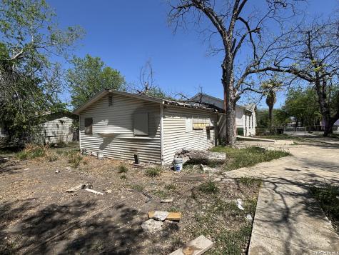 1235 & 1247 Commercial San Antonio TX 78221