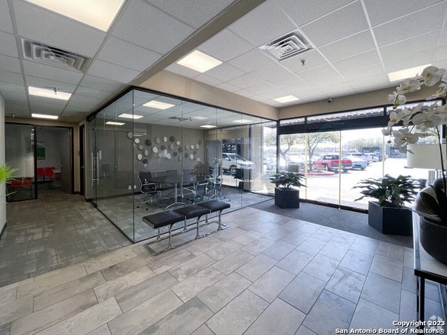 3700 Fredericksburg Road San Antonio TX 78201