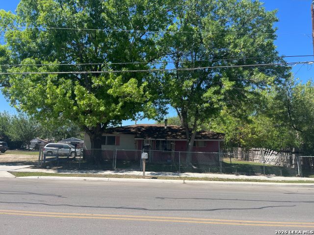 1952 W San Antonio New Braunfels TX 78130