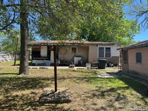 1952 W San Antonio New Braunfels TX 78130