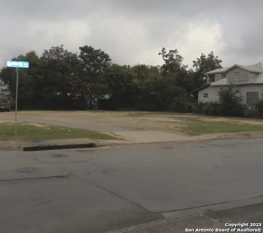 1802 N Zarzamora Street San Antonio TX 78201