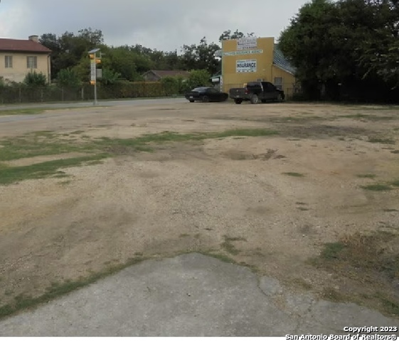 1802 N Zarzamora Street San Antonio TX 78201