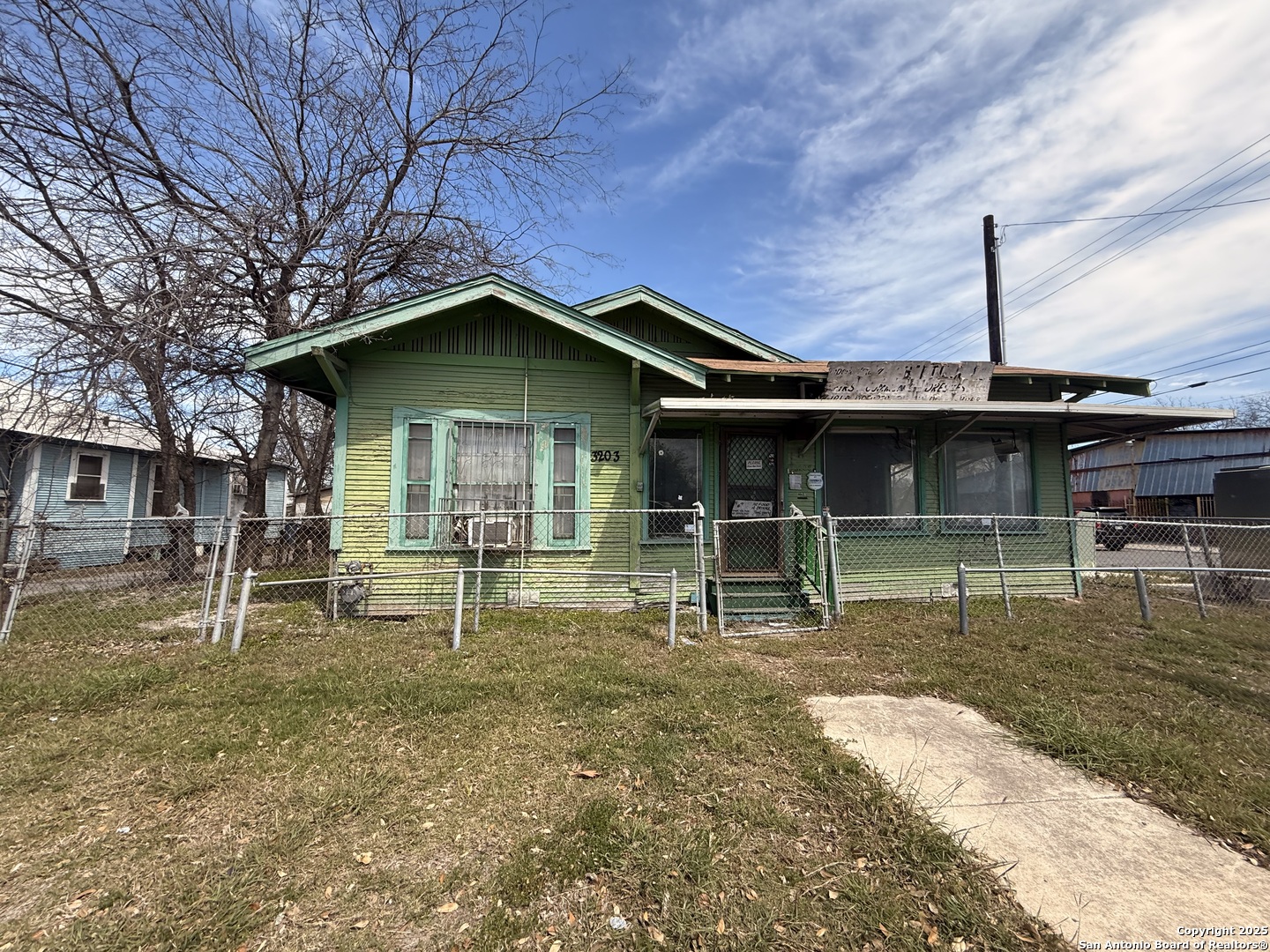 3203 W Commerce San Antonio TX 78207