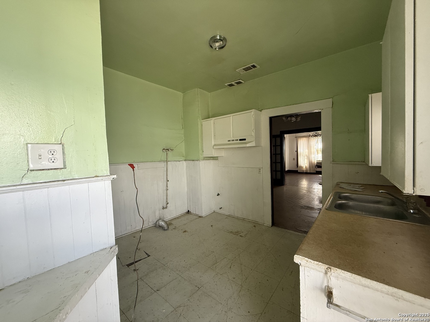 3203 W Commerce San Antonio TX 78207