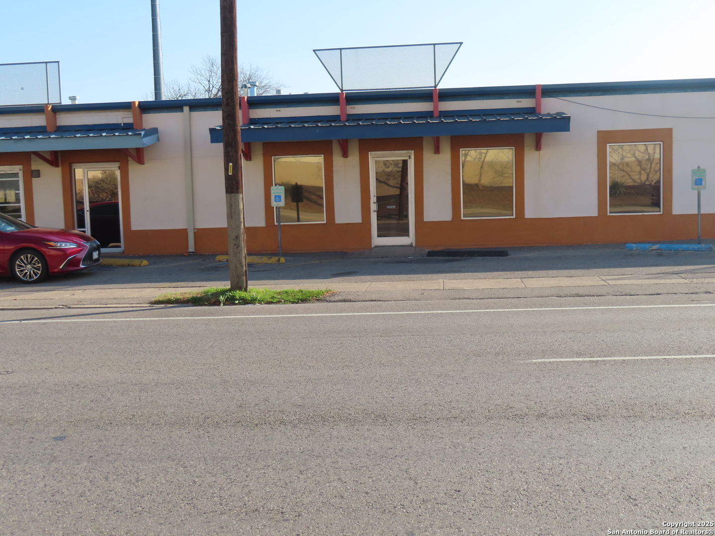 2614 W Commerce San Antonio TX 78207