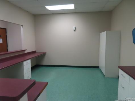 2614 W Commerce San Antonio TX 78207