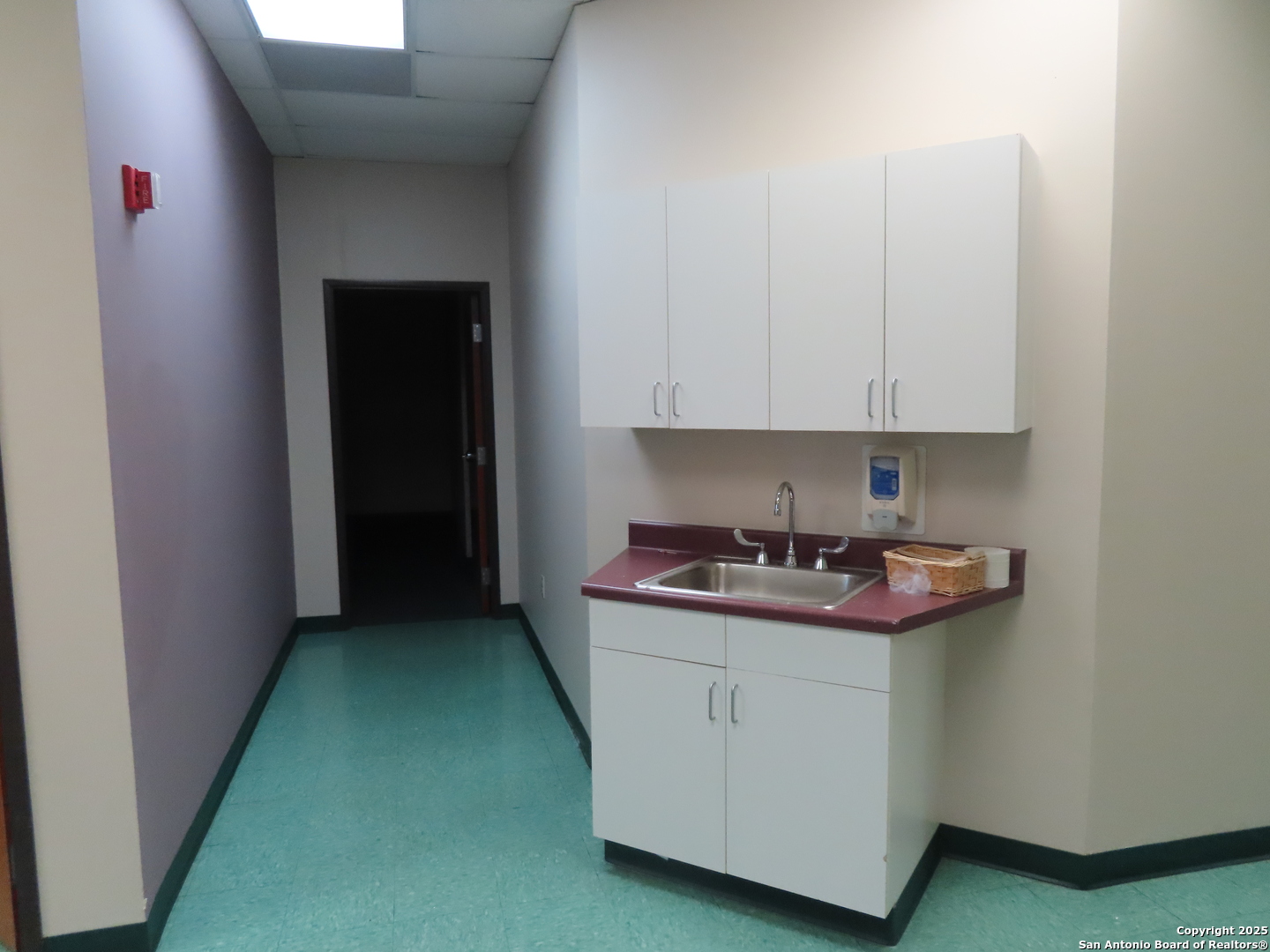 2614 W Commerce San Antonio TX 78207