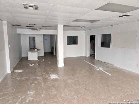 4631 Vance Jackson Road San Antonio TX 78230