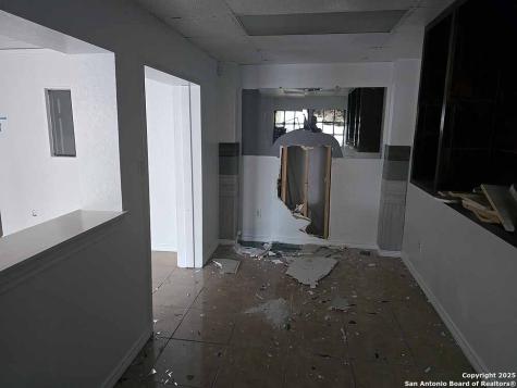 4631 Vance Jackson Road San Antonio TX 78230