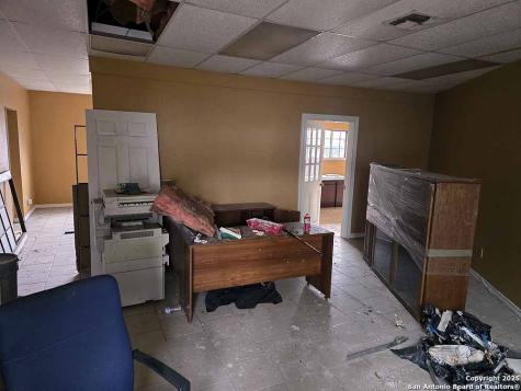 4631 Vance Jackson Road San Antonio TX 78230