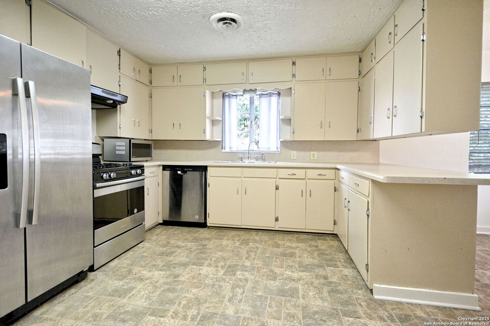 268 E Mill Street New Braunfels TX 78130