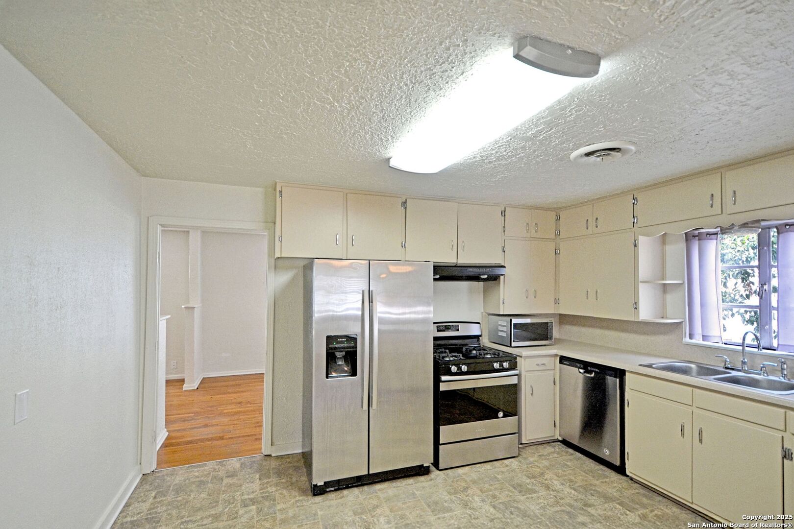 268 E Mill Street New Braunfels TX 78130